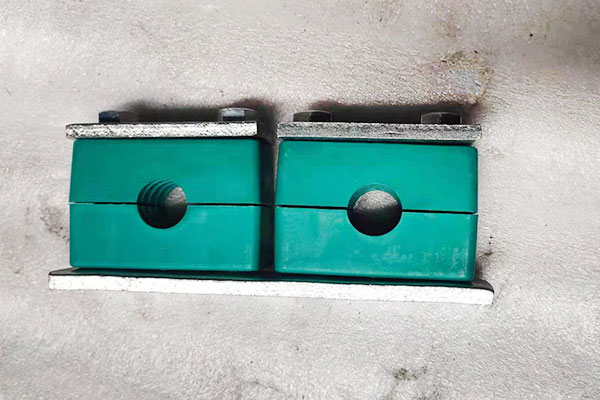 香蕉成人视频配件_油管卡子(单孔)