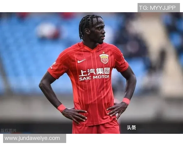 中超赛场莱比锡大胜AC米兰帽子戏法点燃全场激情与转会传闻