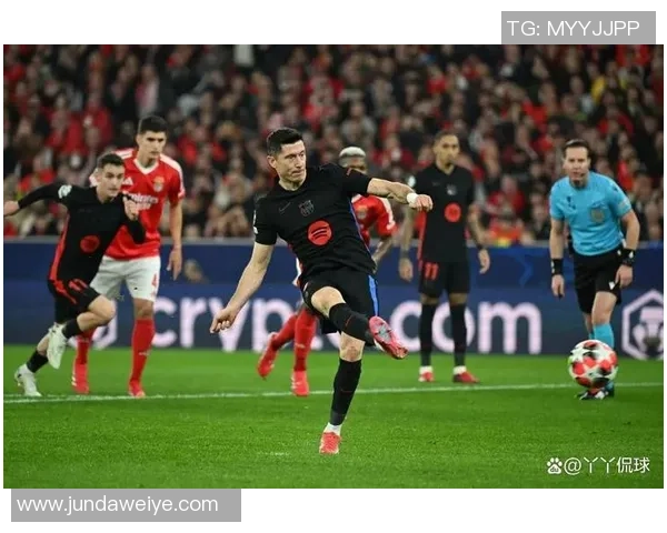 西甲精彩对决曼联绝杀本菲卡全场沸腾瞬间回顾与战术分析