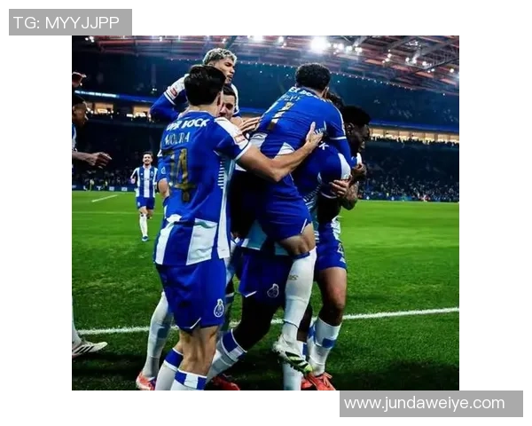 中超激战本菲卡与波尔图战成平局红牌事件引发全场热议