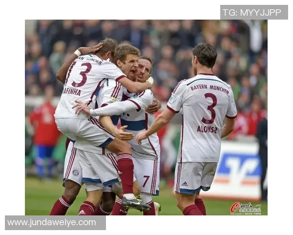 德甲激战拜仁与尤文图斯握手言和乌龙球引发争议判罚引爆全场气氛