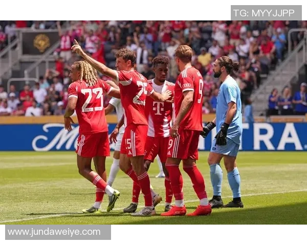 拜仁狂胜巴萨6比2帽子戏法引发转会风波全场沸腾 拜仁狂胜巴萨6比2帽子戏法引发转会风波全场沸腾